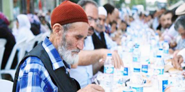 O Ülkede oruç tutmak yasaklandı!