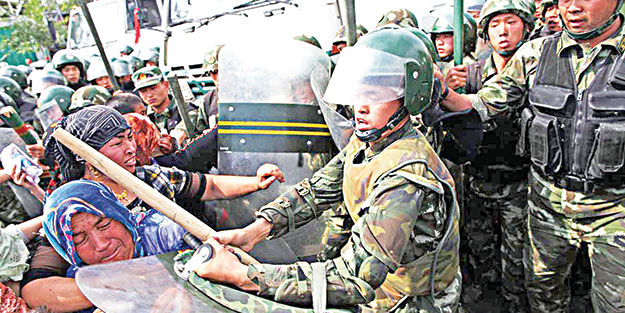 Çin Müslümanlara zalimce davranıyor