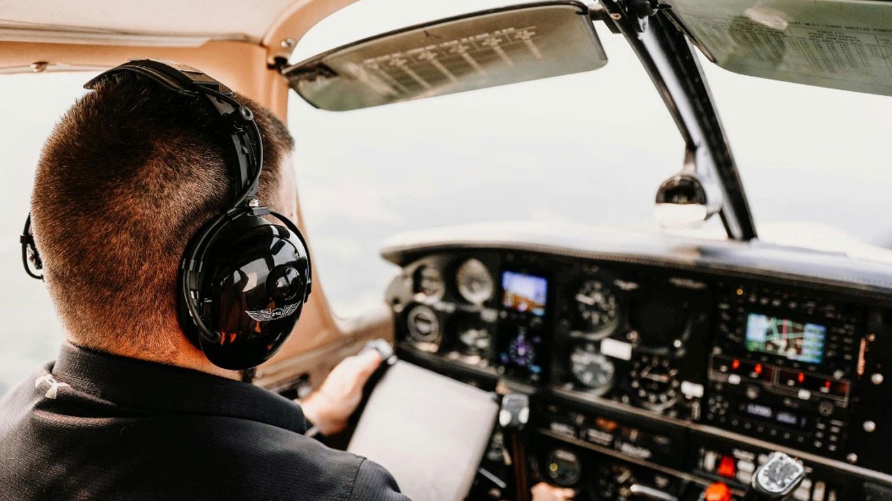 Çin pilotlarını eğitti vatana ihanetten tutuklandı