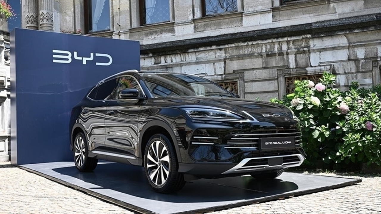 Çin rüzgarı Avrupa’yı sardı: BYD, Tesla’yı bir kez daha solladı!