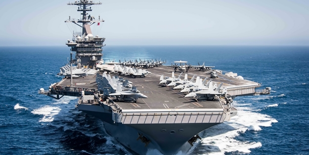 Çin savaş uçakları ABD gemisini hedef aldı