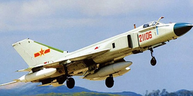 Çin savaş uçaklarını Myanmar'a gönderdi