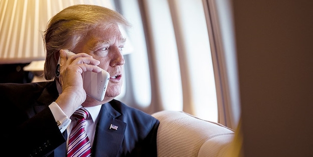 Çin, Trump'la kafa buldu: iPhone'u bırak...