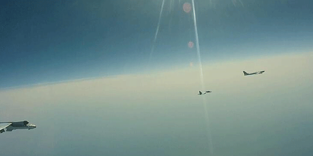 Çin ve Rusya’nın bombardıman uçakları bir anda havalandı! Japonya diken üstünde