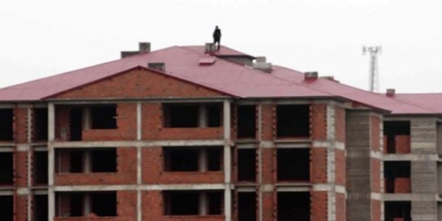 22 saattir dehşet saçmaya devam ediyor! 3 polis...