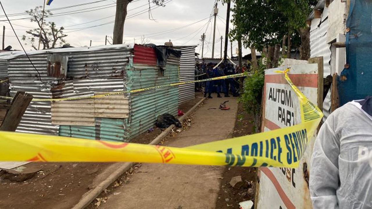 Cinayet ve soygundan aranan 5 kişi polisle girdikleri çatışmada öldürüldü