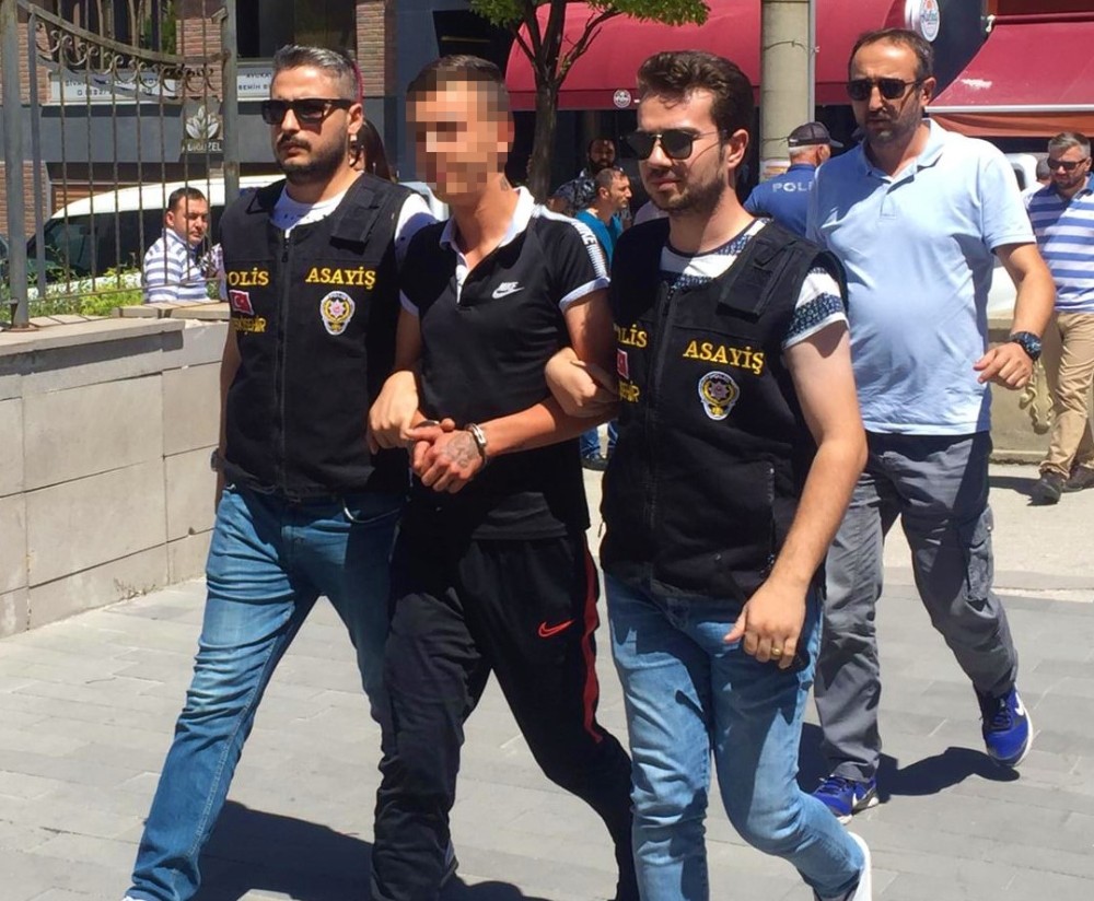 Cinayet zanlısı adliyede 
