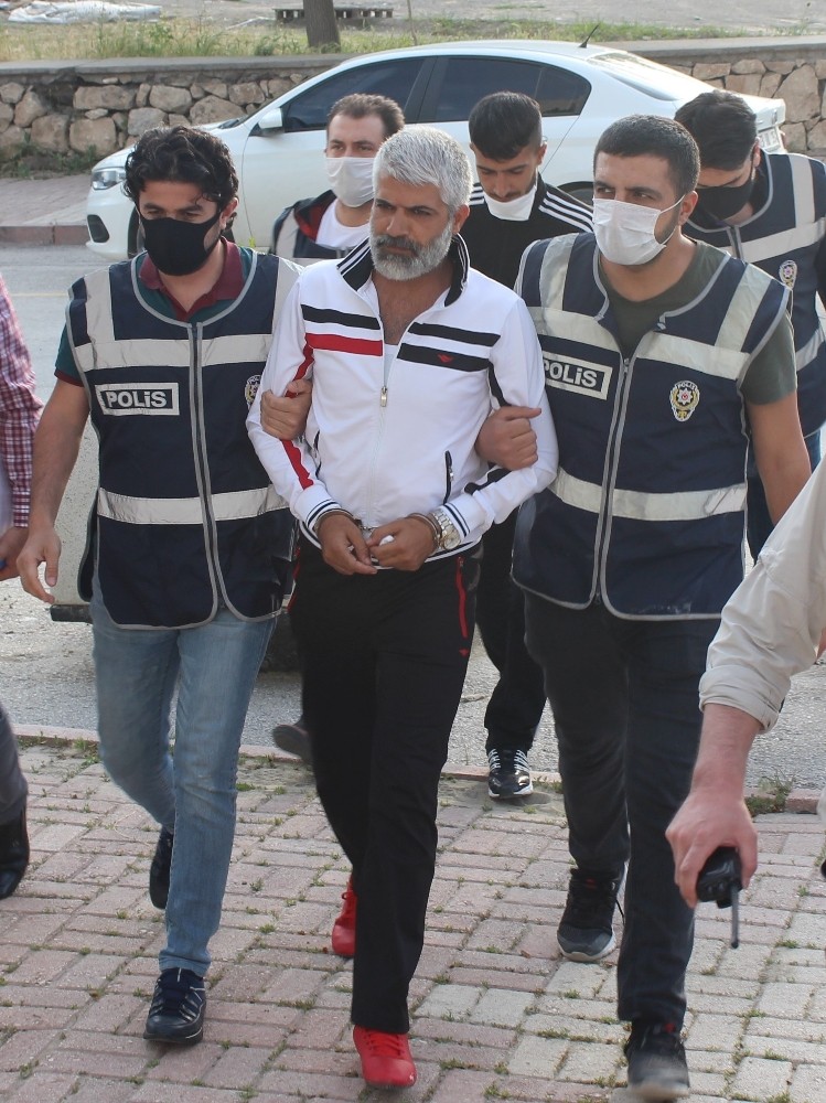 Cinayet zanlısı kulüp başkanı ve oğlu tutuklandı 