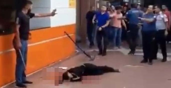 Cinayette ihmali olan polisler görevden uzaklaştırıldı