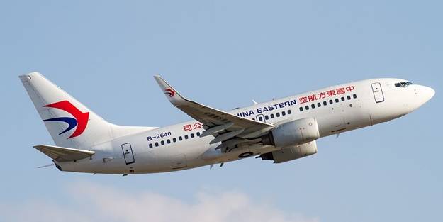Çin'de Boeing 737 tipi yolcu uçağı düştü!