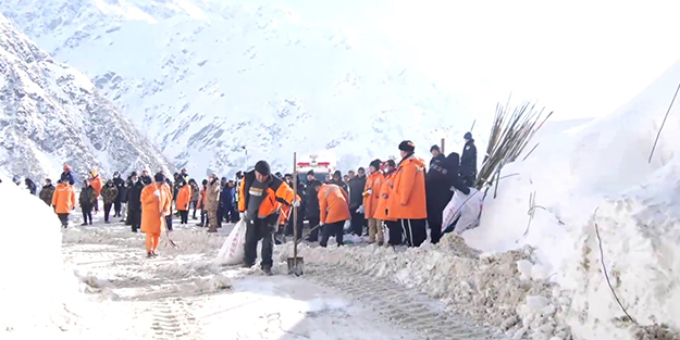 Çin’de çığ felaketi: 28 ölü