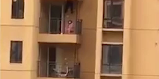 Çin'de dehşete düşüren uygulama! Zorla karantinaya alıp aç bırakıyorlar