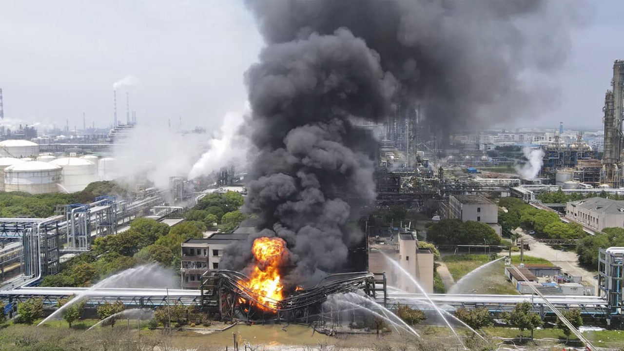 Çin'de kimya fabrikasında korkunç patlama! Ölü ve yaralılar var