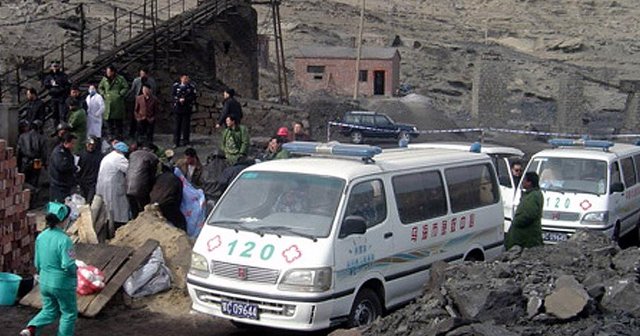 Çin'de maden ocağını su bastı 8 kişi mahsur kaldı