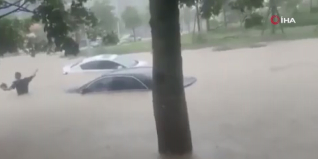 Ülkede kırmızı alarm! Eğitime 2 gün ara verildi