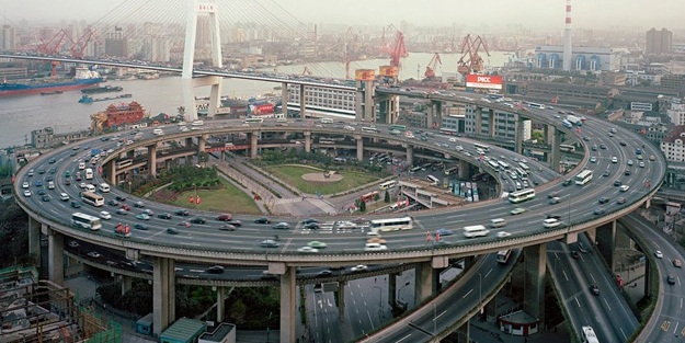 Çin'de tünel çöktü