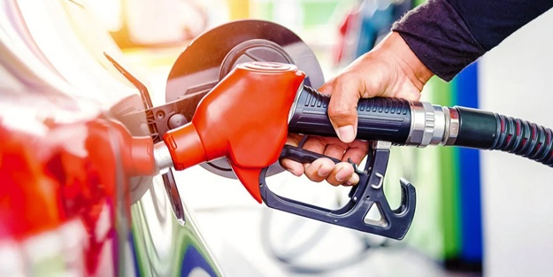 Çin'den benzin ve motorin hamlesi! Fiyatları indirdi