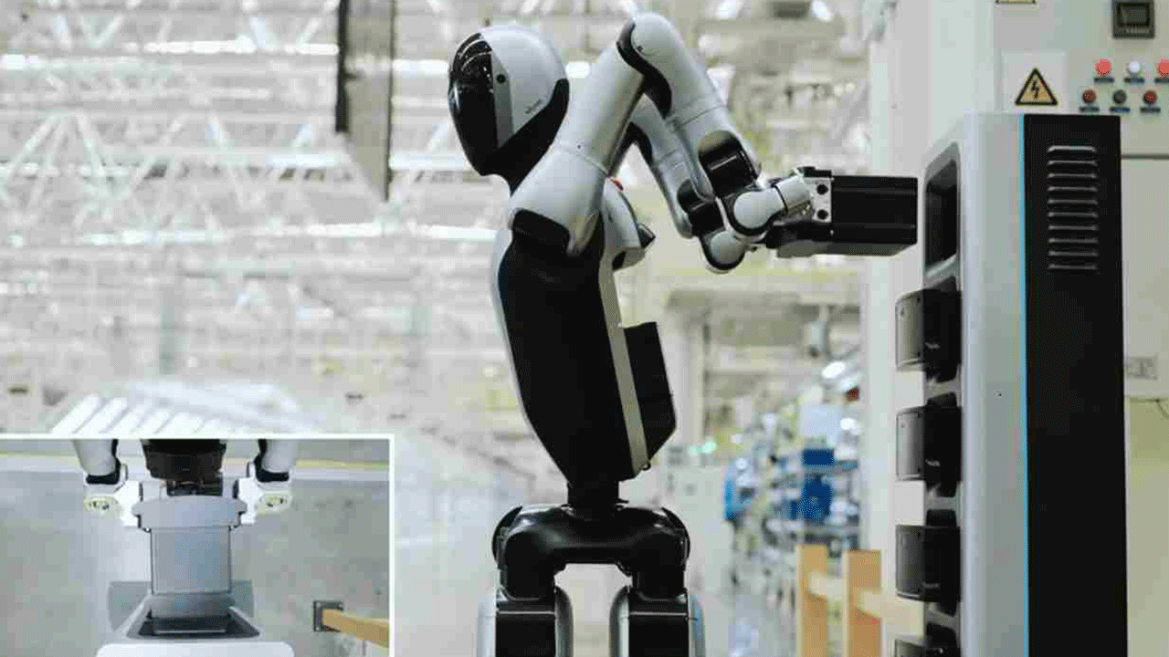 Çin’den çığır açan robot hamlesi! Kendi bataryasını değiştiren insansı robot geliştirildi