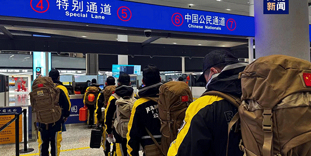 Çin’den ilk kurtarma ekibi Türkiye’ye doğru yola çıktı