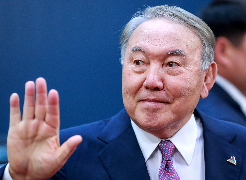 Çin’den Nazarbayev’e davet 