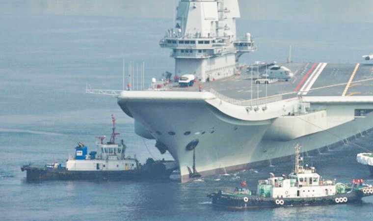 Çin'e ait 20 savaş gemisi ada çevresinde: Tayvan Boğazı'nda sular ısınıyor