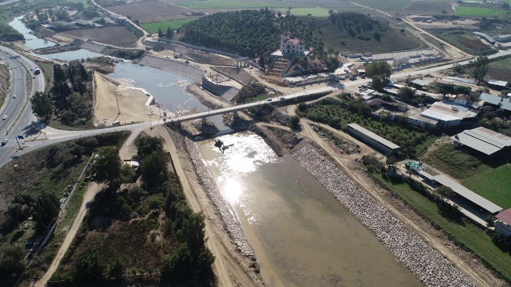 Çine Çayı Islah Projesi ile 10 bin dekar tarım arazisi taşkınlardan korunacak 