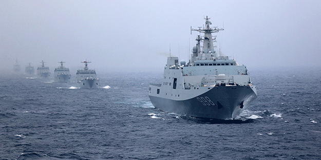 Bölgede tansiyon yüksek: 250'den fazla gemi konuşlandı