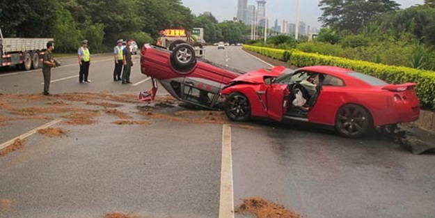 Çin'in Hunan eyaletinde trafik kazası: 21 ölü