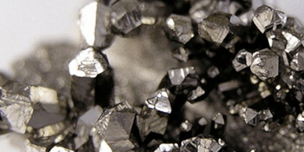 Çinli bilim insanları çılgın projeyi paylaştı! Şarj ile ilgili şaşırtan keşif: 10 dakikada yüzde 100! Dünya peşine düşecek