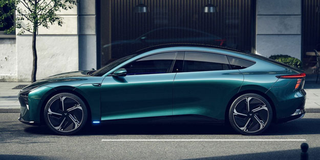 Çinli GEELY piyasaya hiltiyle daldı! Yeni elektrikli otomobili büyük beğeni aldı