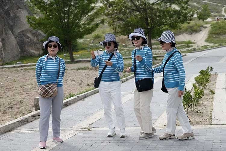 Çinli turistler 3 yıl aradan sonra yeniden Kapadokya’da
