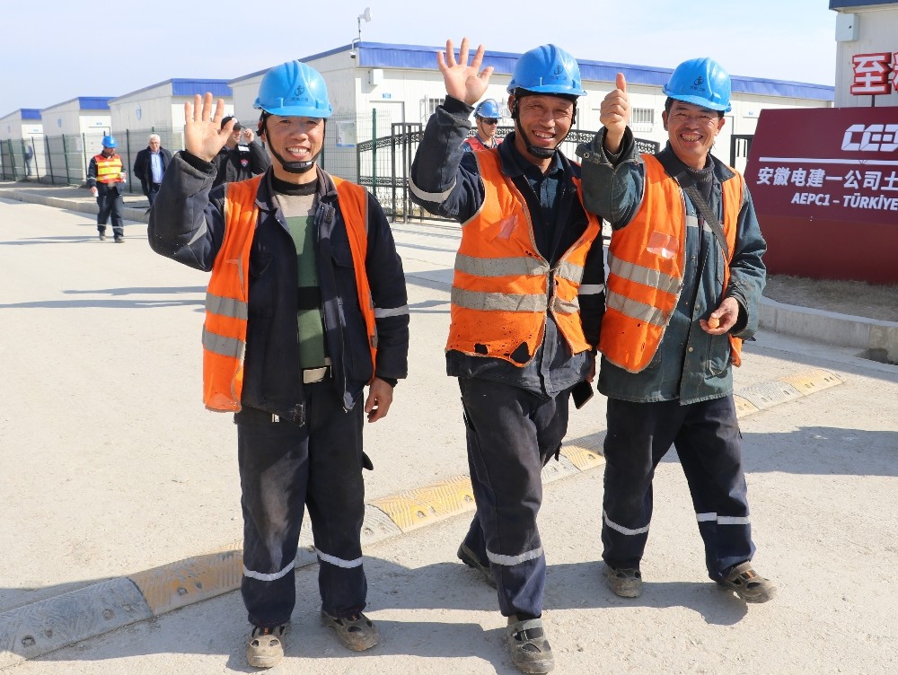 Çinliler Türkiye’de çalışma izninde ilk 10’da yer alıyor 