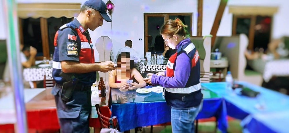 Cinsel istismarcı jandarma denetiminde yakalandı 