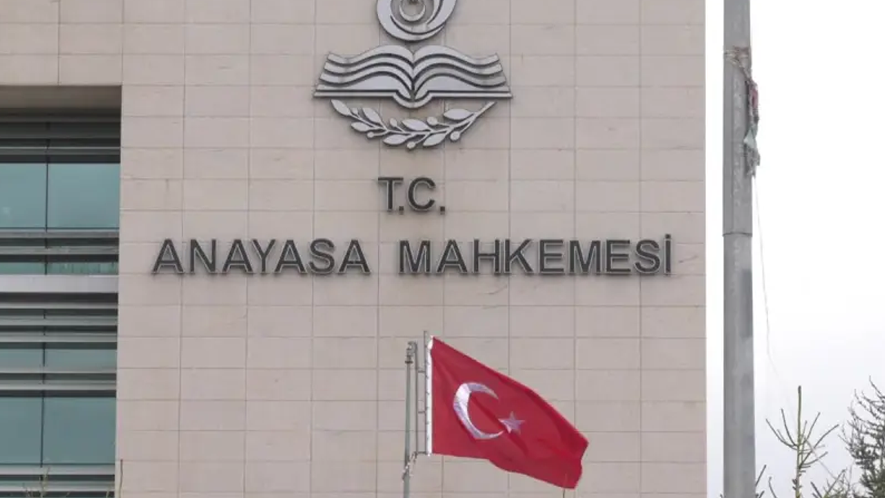 'Cinsiyet değiştirme yasaklansın' talebinde bulunulmuştu! AYM'den skandal karar!