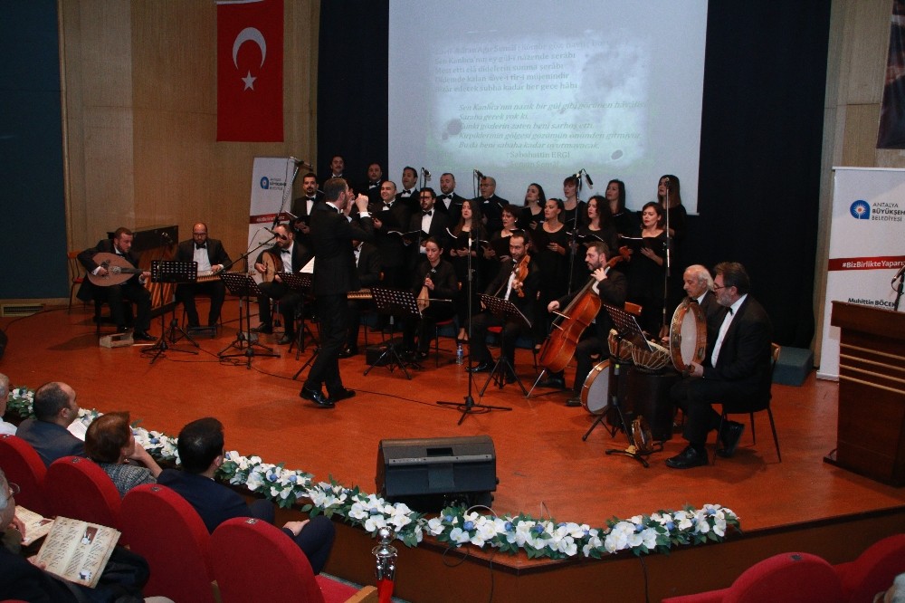 Cinuçen Tanrıkorur özel konserle anıldı 
