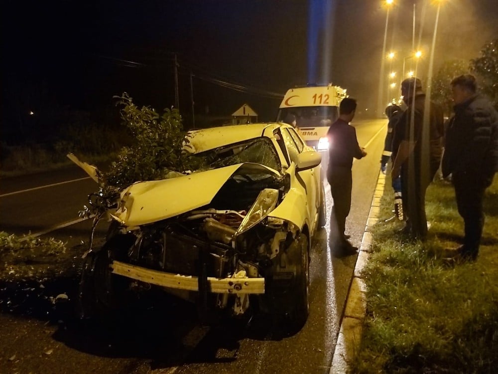 Cip tıra arkadan çarptı: 1 yaralı 