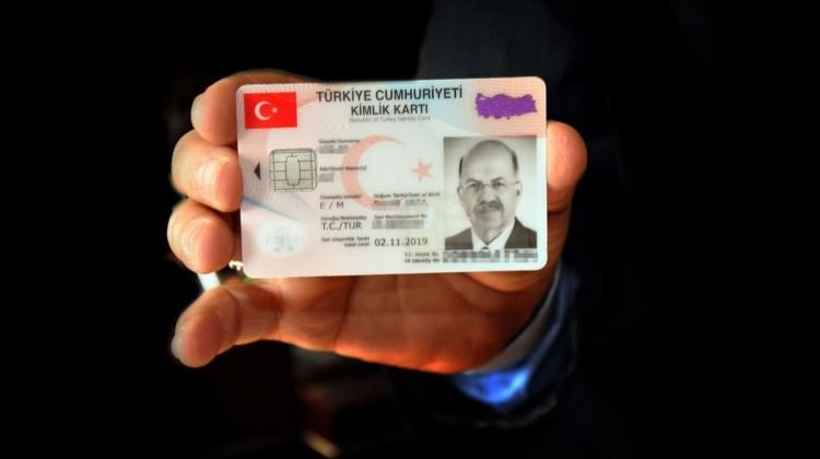 Çipli kimlik kartı başvuruları bugün Türkiye genelinde başlıyor