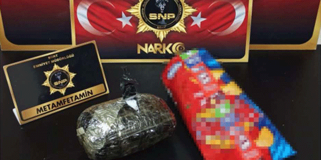 Cips paketlerinde uyuşturucu satanlar tutuklandı