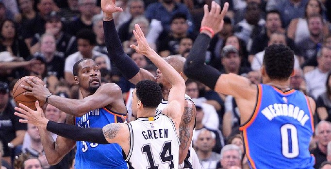 City Thunder, San Antonio Spurs'ü deplasmanda yendi