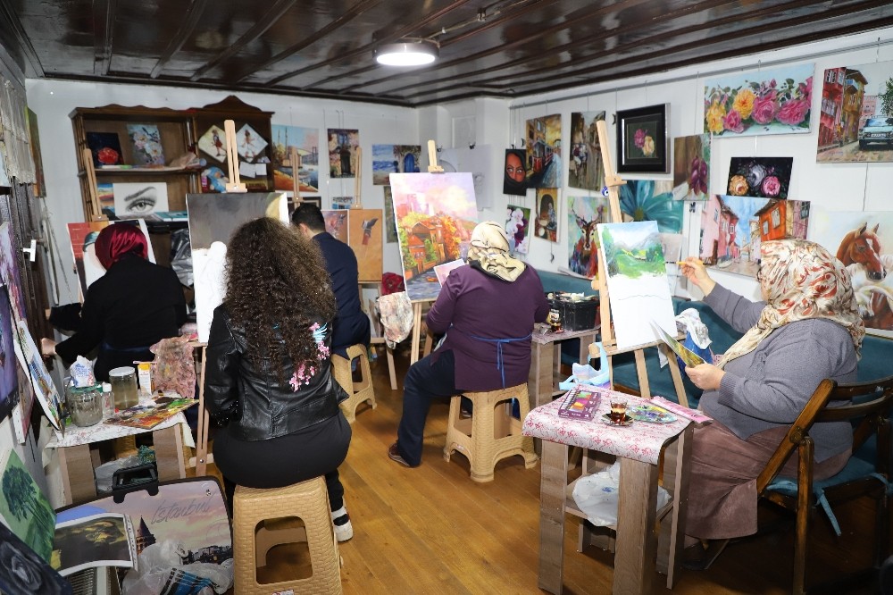 Çivitçioğlu Medresesi Sanat Merkezinde geleneksel sanatlara yolculuk 