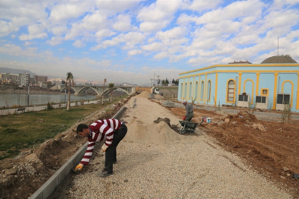 Cizre Belediyesi’nden üstyapı çalışmaları 
