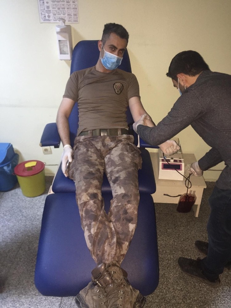 Cizre polisi anemi hastası kadın için seferber oldu 