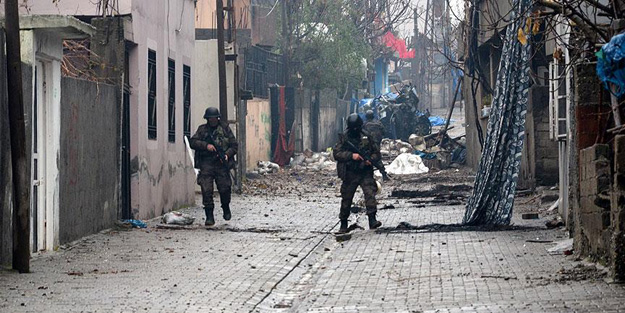 4 teröristin bahçeye gömülmüş cesetleri...