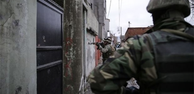 Cizre'de 70 terörist köşeye sıkıştırıldı