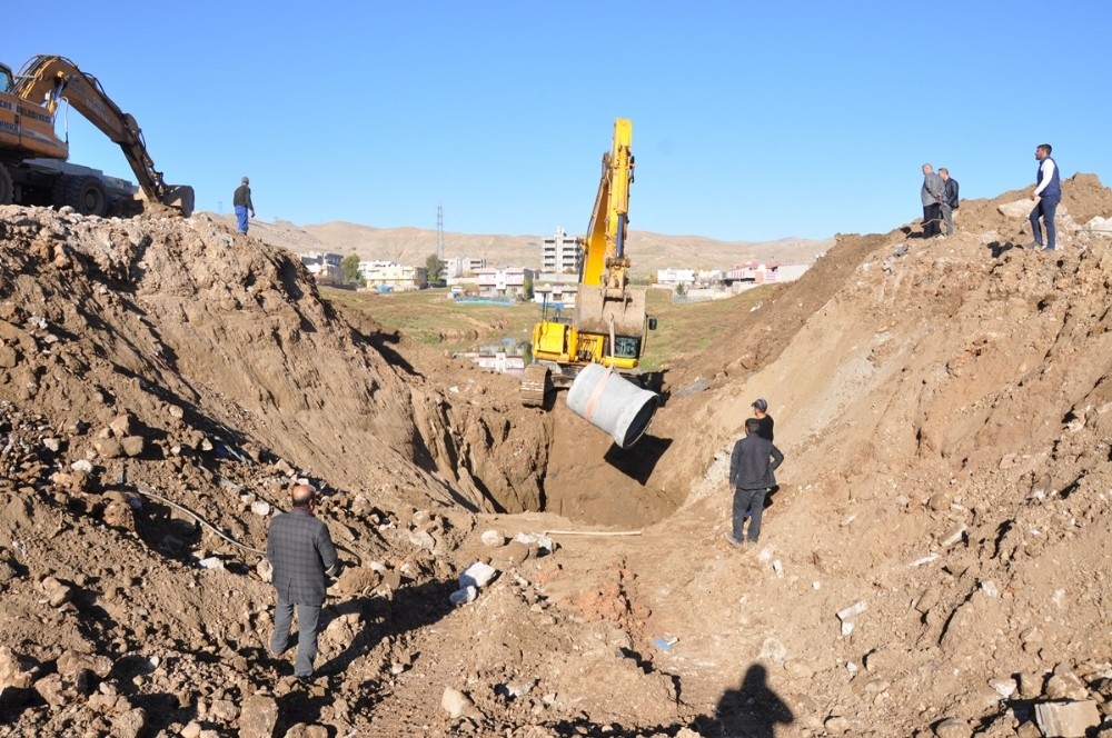 Cizre’de altyapı çalışmaları 
