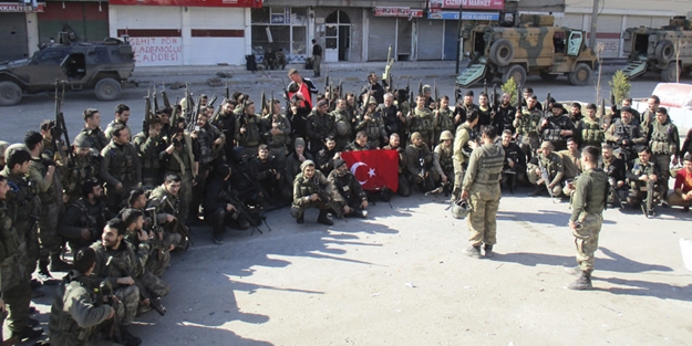 Cizre'de askerden zafer pozu!