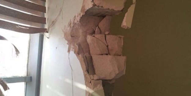 Cizre'de hastaneye roketli saldırı