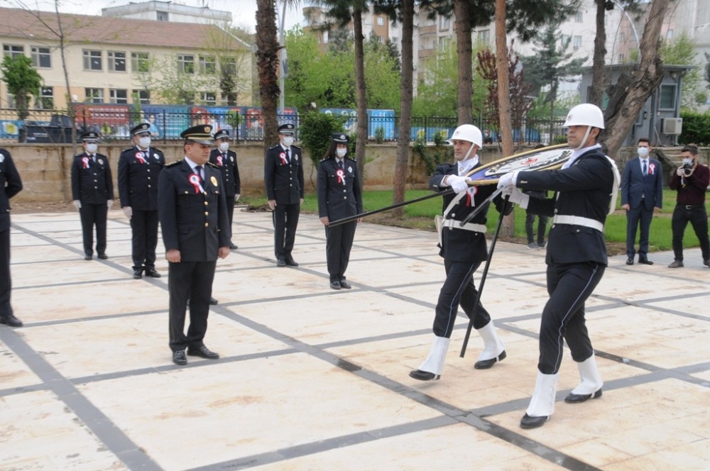 Cizre’de korona virüs önlemli Polis Haftası kutlaması 