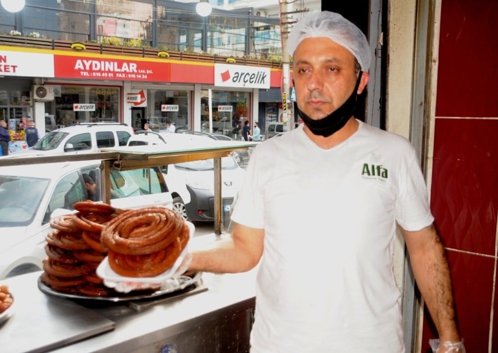 Cizreli esnaf ‘Biz bize yeteriz’ dedi, bir günlük gelirini kampanyaya bağışladı 
