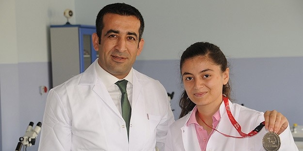 Cizreli kız öğrenci, dünya ikincisi oldu